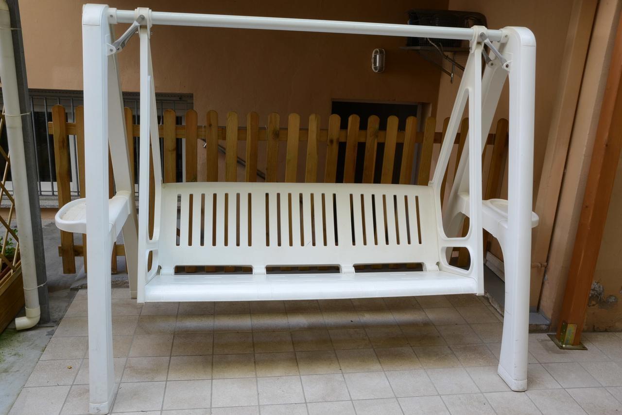 Albergo Larenzia كاتوليكا المظهر الخارجي الصورة