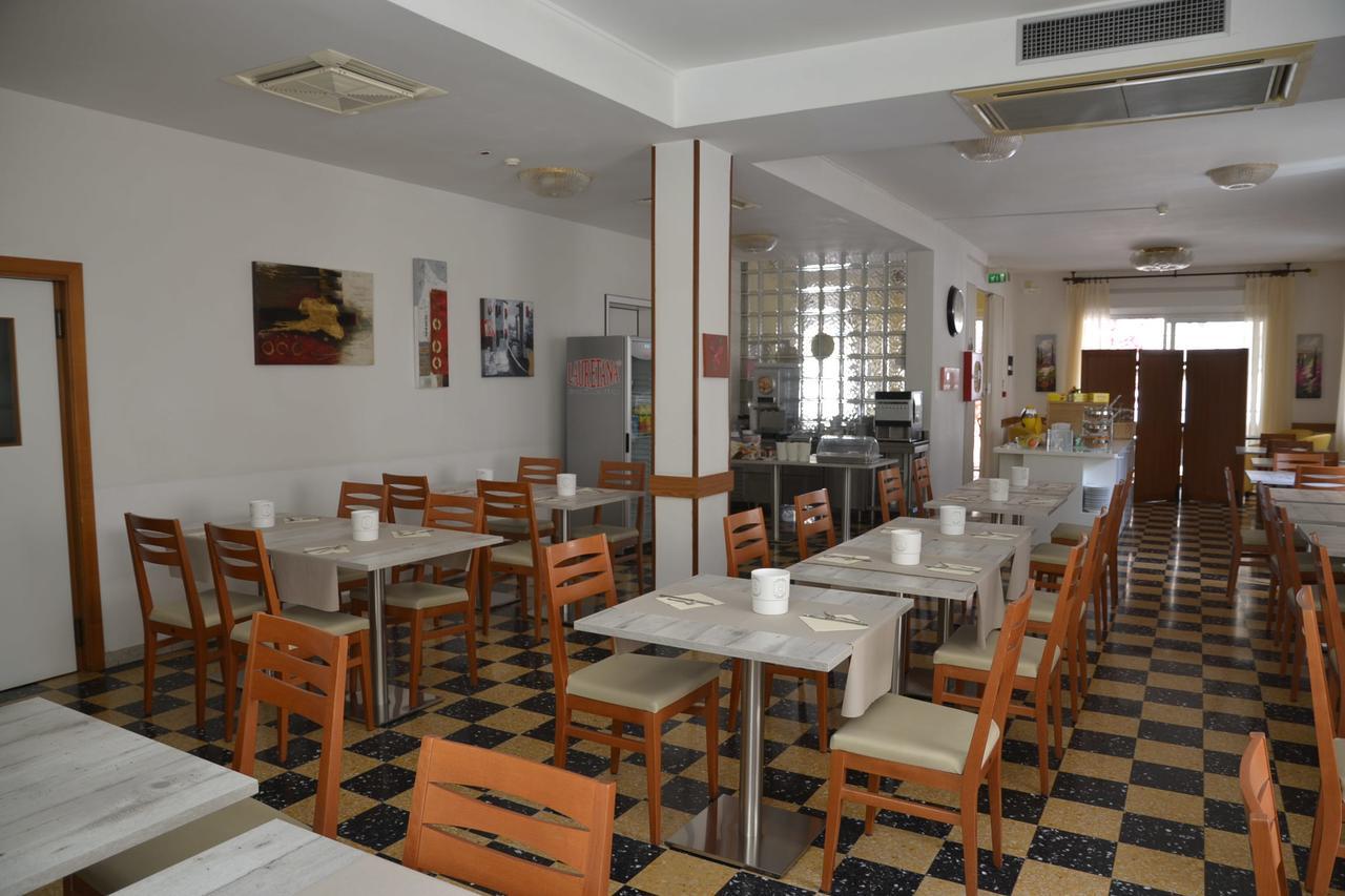 Albergo Larenzia كاتوليكا المظهر الخارجي الصورة